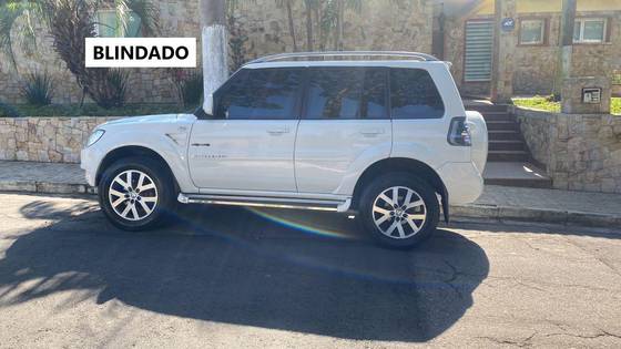 MITSUBISHI PAJERO TR4 2.0 4X4 16V 140CV FLEX 4P AUTOMÁTICO